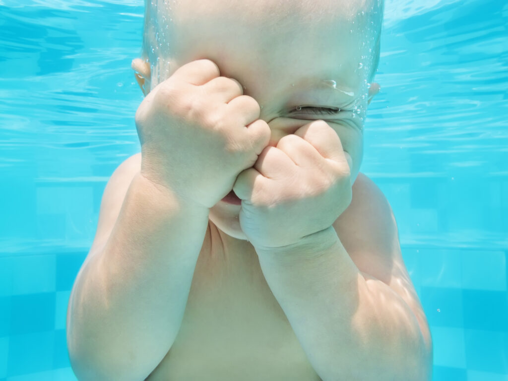 It’s back to school for the kids – but there’s always time for a few more swims. 46775257 l 1